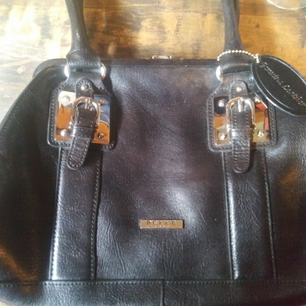 Pelle genuine leather purse